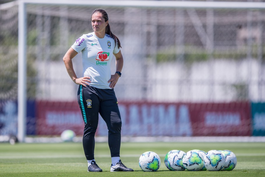 Meia Ana Carolina é convocada para a Seleção Brasileira Sub-17