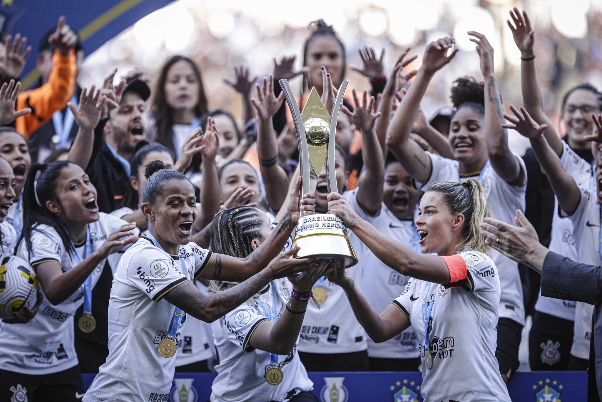 ge on X: 🏆🏆🏆🏆 O Corinthians é tetracampeão do Brasileiro