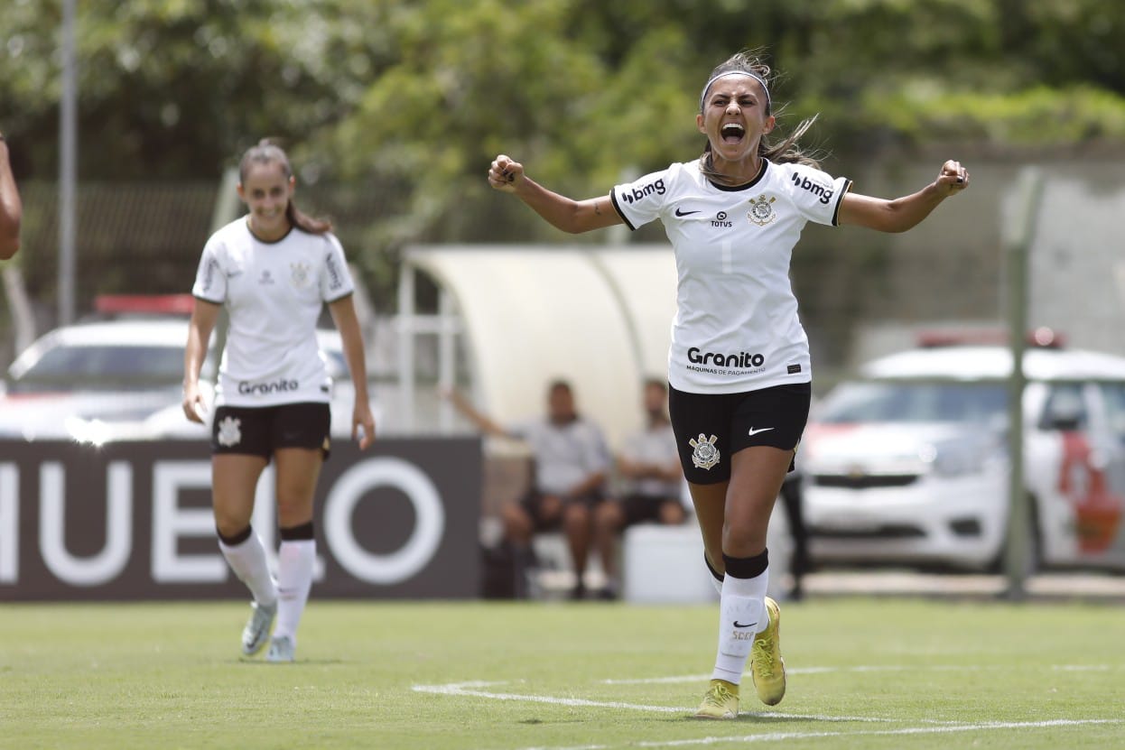 Primeira rodada de futebol feminino com goleada nos Jogos Pan-Americanos de  2023 - Surto Olímpico