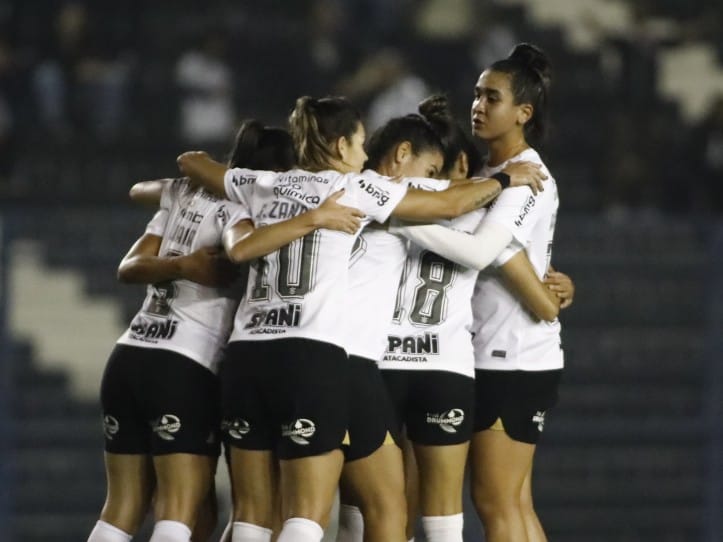 Pelo Brasileirão Feminino, Corinthians encara o Flamengo em