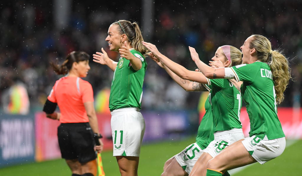 A Irlanda do Norte fez história na Copa do Mundo Feminina e também pode fazê-la na Nations League. Créditos: Divulgação/Irlanda. 