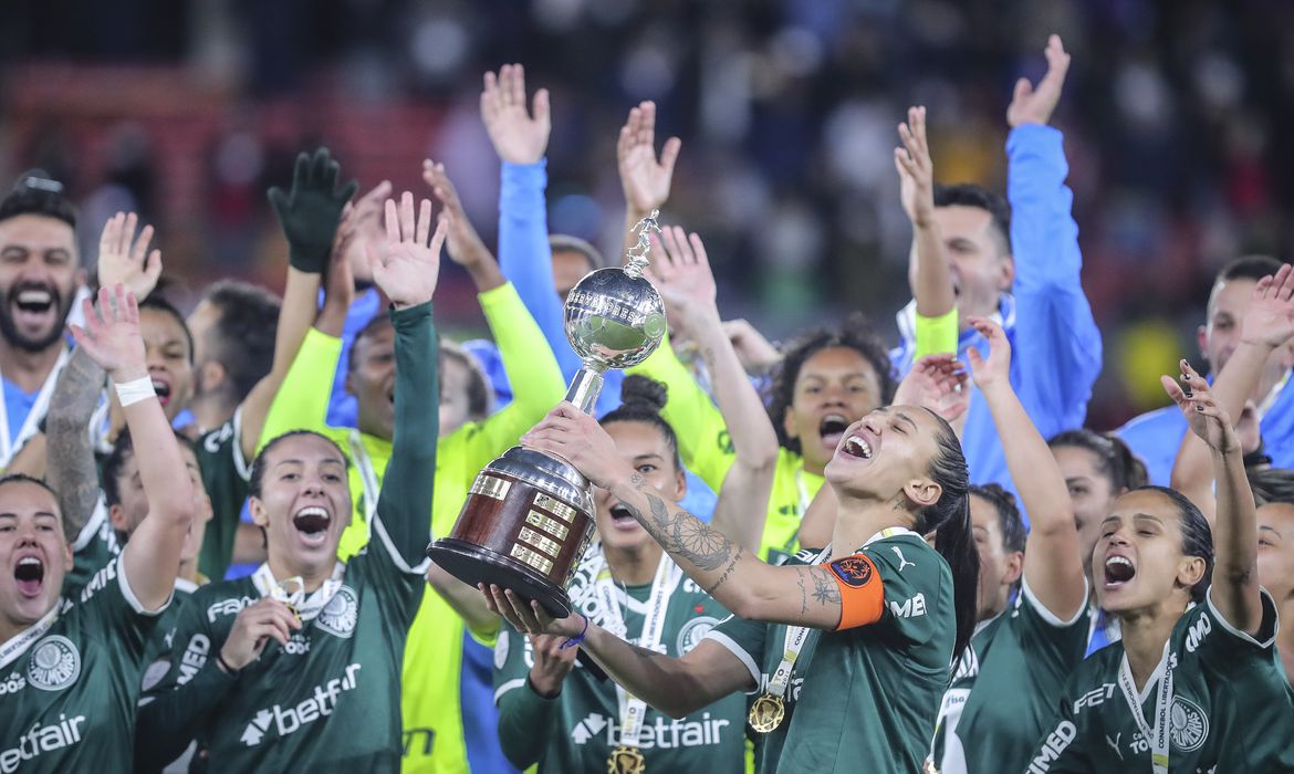 Corinthians e Palmeiras decidem título da Copa Libertadores feminina -  Esportes - R7 Futebol