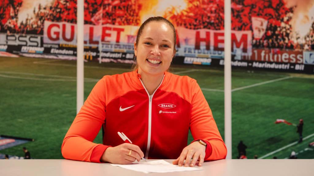 A goleira Aurora Mikalsen estendeu o seu contrato com o Brann até 2024. Créditos: Divulgação/Brann Kvinner