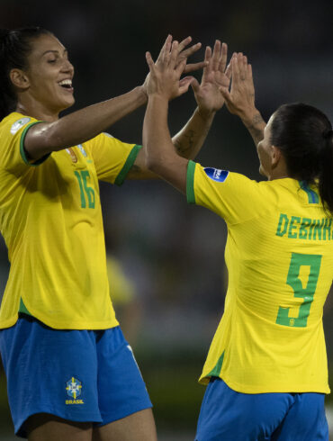 Seleção Brasileira enfrenta Argentina pelas quartas de final da Copa Ouro