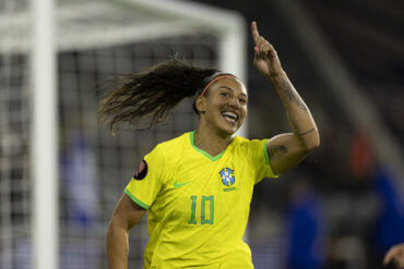 Brasil busca vaga na final da Copa Ouro