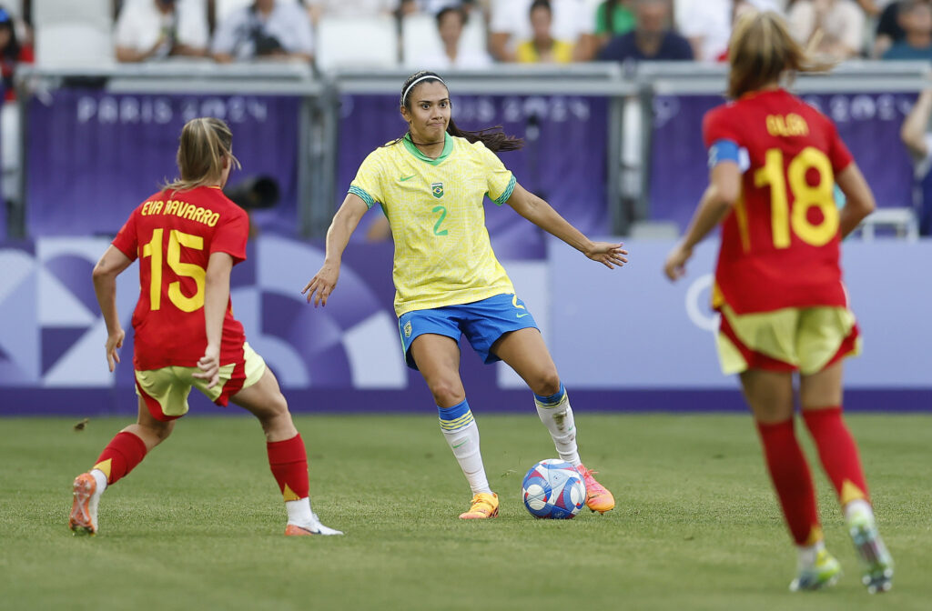 Antonia em duelo contra a Espanha. Créditos: Rafael Ribeiro/CBF