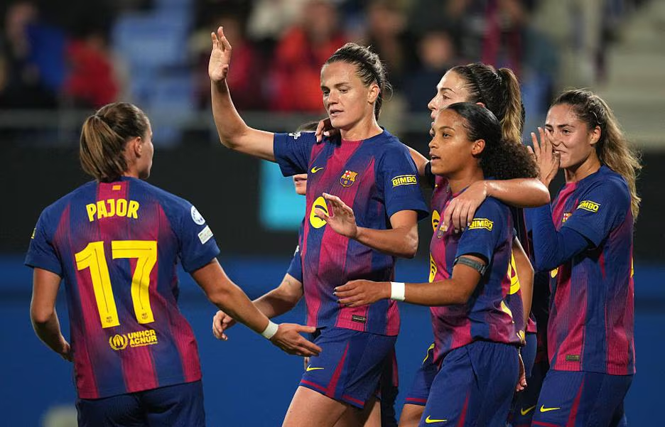 O Barcelona vence o OH Leuven e mantém o 100% de aproveitamento no torneio. 
Créditos: Divulgação/UEFA.